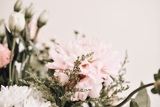 El estampado floral está de moda y en Zara y Mango he ...