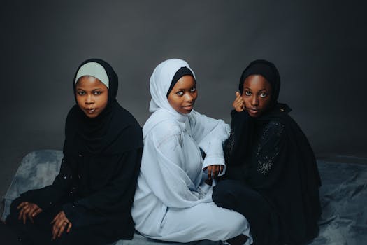 Historia de la moda: un recorrido por las prendas de mujeres