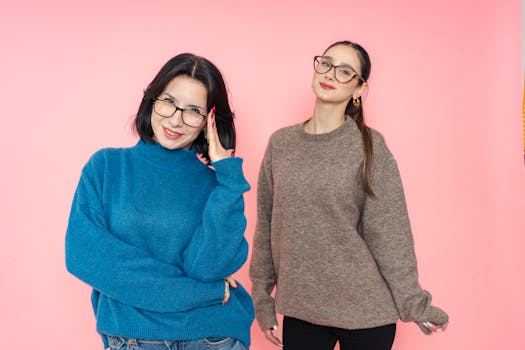 La moda de 2025 en 15 prendas y accesorios virales