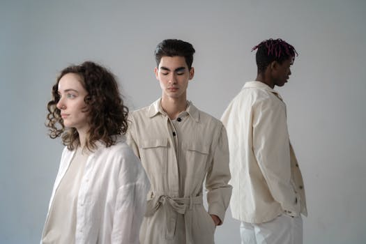 La moda de 2025 en 15 prendas y accesorios virales